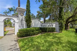 725 SW 148th Ave, Sunrise, FL 33325 - Photo 24