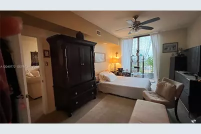 888 Douglas #806, Coral Gables, FL 33134 - Photo 8