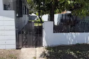 41 E 20th St, Hialeah, FL 33010 - Photo 16