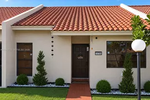 14725 SW 60th Terrace, Miami, FL 33193 - Photo 1