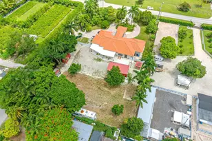 18390 SW 200th St, Miami, FL 33187 - Photo 44
