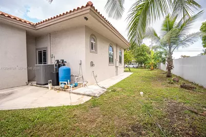18390 SW 200th St, Miami, FL 33187 - Photo 62