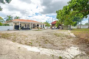 18390 SW 200th St, Miami, FL 33187 - Photo 98