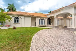 18390 SW 200th St, Miami, FL 33187 - Photo 32
