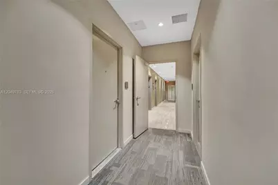 1010 SW 2nd Ave #2201, Miami, FL 33130 - Photo 6