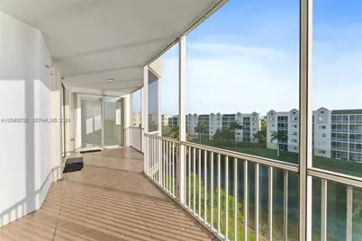 10720 NW 66 St #507, Doral, FL 33178 - Photo 24
