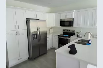 608/610 W 12, Lehigh Acres, FL 33972 - Photo 4