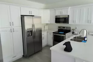 608/610 W 12, Lehigh Acres, FL 33972 - Photo 4