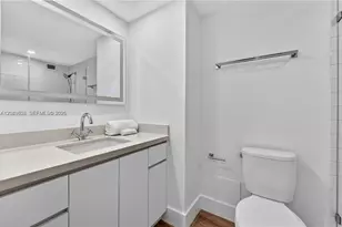 2301 Collins Ave, Miami Beach, FL 33139 - Photo 20