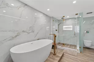 2301 Collins Ave, Miami Beach, FL 33139 - Photo 32