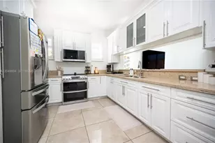 1046 NE 17th Terrace, Homestead, FL 33033 - Photo 6