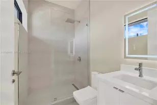 2889 SW 35th Ave, Miami, FL 33133 - Photo 22