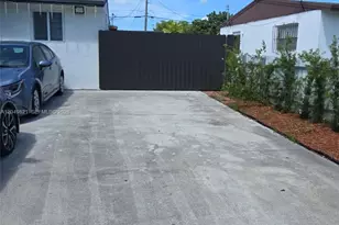 20601 SW 116th Rd, Miami, FL 33189 - Photo 2