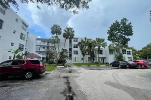 9441 Live Oak Pl, Davie, FL 33324 - Photo 20