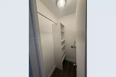 469 SW 3rd St #9, Miami, FL 33130 - Photo 8