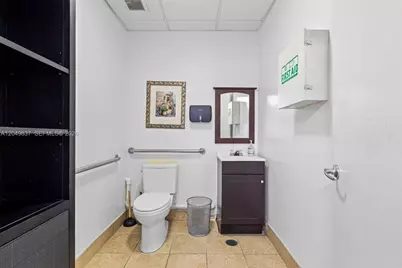7701 W 26th Ave #E-7, Hialeah, FL 33016 - Photo 12