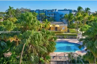 9365 Fontainebleau Blvd, Miami, FL 33172 - Photo 2