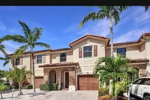 23570 SW 113th Path, Homestead, FL 33032 - Photo 2