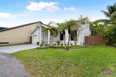 9587 SW 148th Ave Cir S, Miami, FL 33196 - Photo 2