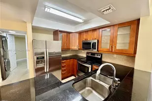 8215 SW 152nd Ave, Miami, FL 33193 - Photo 18