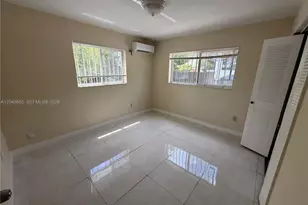 1194 NW 19th Ave, Miami, FL 33125 - Photo 8