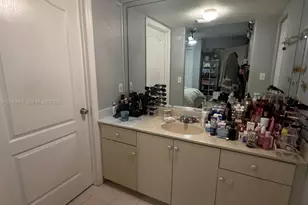 11053 W Okeechobee Rd, Hialeah Gardens, FL 33018 - Photo 16