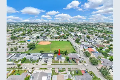 1380 W 60th Ter, Hialeah, FL 33012 - Photo 54