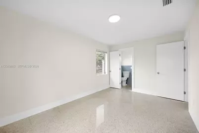 1380 W 60th Ter, Hialeah, FL 33012 - Photo 6