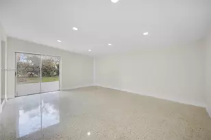 1380 W 60th Terrace, Hialeah, FL 33012 - Photo 30