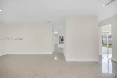 1380 W 60th Ter, Hialeah, FL 33012 - Photo 24