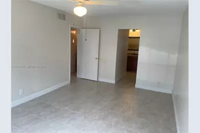 110 Cypress Club Dr #108, Pompano Beach, FL 33060 - Photo 12