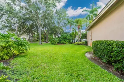 1811 NW 168th Ave, Pembroke Pines, FL 33028 - Photo 48
