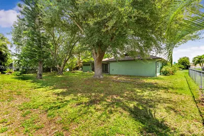 526 SE 34, Other City - In The State Of Florida, FL 33904 - Photo 34