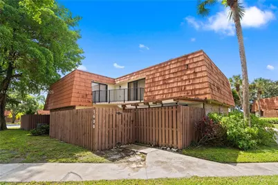 1600 Coral Ave, North Lauderdale, FL 33068 - Photo 10