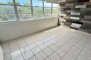 2025 NE 164th St, North Miami Beach, FL 33162 - Photo 4