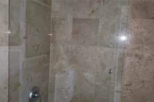 1800 N Bayshore Dr, Miami, FL 33132 - Photo 10