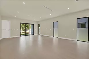 2889 SW 35th Ave, Miami, FL 33133 - Photo 10