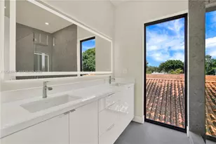 2889 SW 35th Ave, Miami, FL 33133 - Photo 40