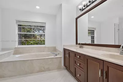 1485 Seabay Rd, Weston, FL 33326 - Photo 18