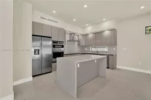 3437 SW 29th St, Miami, FL 33133 - Photo 14