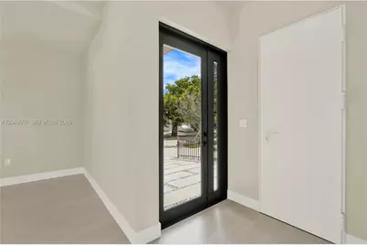 3437 SW 29th St #3437, Miami, FL 33133 - Photo 4