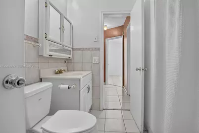 130 NW 78th Ave, Pembroke Pines, FL 33024 - Photo 20