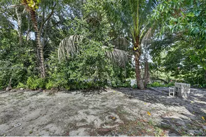 130 NW 78th Ave, Pembroke Pines, FL 33024 - Photo 38
