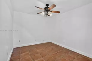 130 NW 78th Ave, Pembroke Pines, FL 33024 - Photo 22