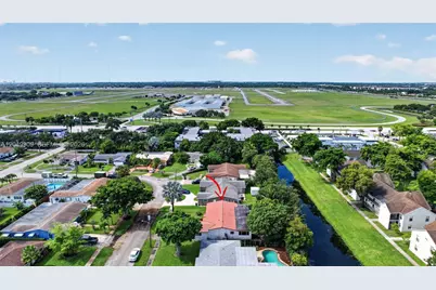 130 NW 78th Ave, Pembroke Pines, FL 33024 - Photo 46