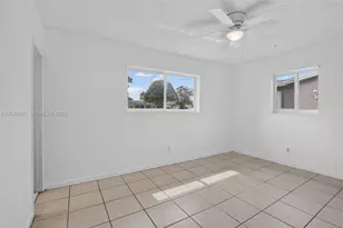 130 NW 78th Ave, Pembroke Pines, FL 33024 - Photo 24