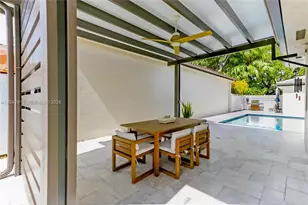 15241 NW 89th Ave, Miami Lakes, FL 33018 - Photo 14