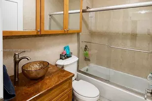 15241 NW 89th Ave, Miami Lakes, FL 33018 - Photo 8