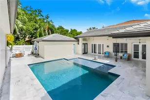 15241 NW 89th Ave, Miami Lakes, FL 33018 - Photo 14
