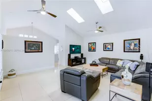 15241 NW 89th Ave, Miami Lakes, FL 33018 - Photo 2
